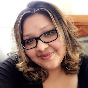 Meet your Posher, Denise